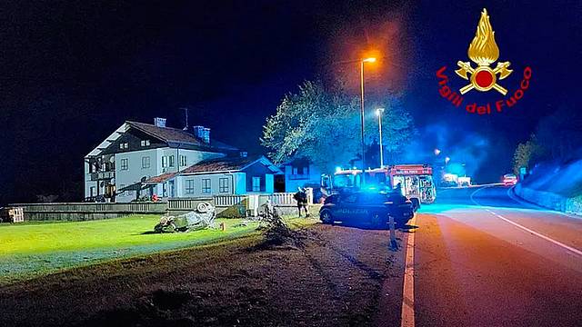 Incidente del 2022 costato la vita ad un giovane lavoratore Luxottica finito fuori strada per evitare un cervo