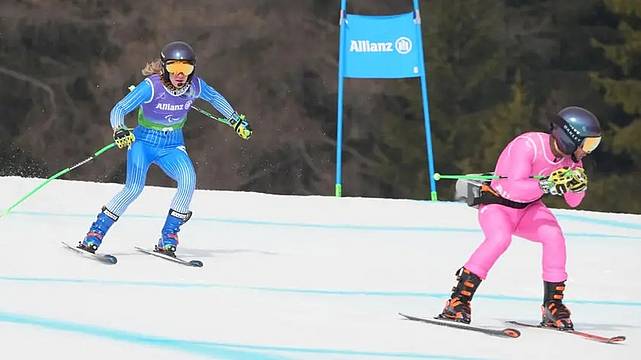 La discesa di Chiara Mazzel, con l’atleta guida Nicola Cotti Contini La discesa di Chiara Mazzel, con l’atleta guida Nicola Cotti Contini