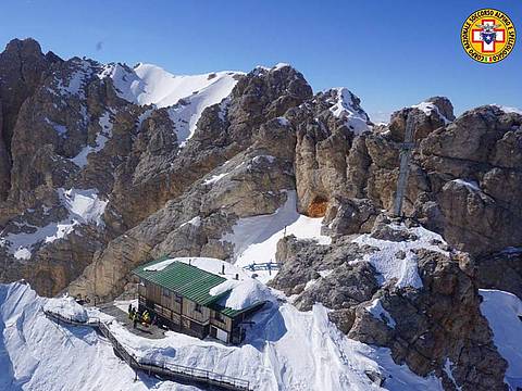 Rifugio Lorenzi Rifugio Lorenzi