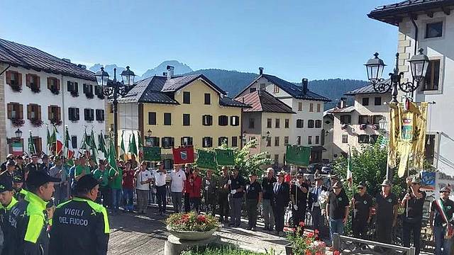 Comelico Superiore - Cerimonia al Passo della Sentinella Comelico Superiore - Cerimonia al Passo della Sentinella