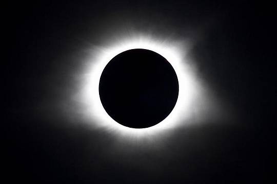 eclissi_solare_totale_fg