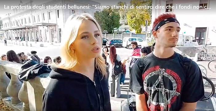 La protesta degli studenti bellunesi La protesta degli studenti bellunesi