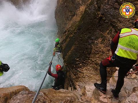 nelle acque del torrente Fanes 1 nelle acque del torrente Fanes 1