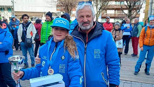 Fiorindo Zanon con il talento dello Sci club Limana Michelle Dal Farra Fiorindo Zanon con il talento dello Sci club Limana Michelle Dal Farra