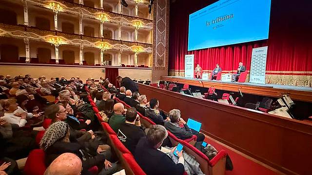 Il faccia a faccia tra i cittadini e il neo presidente del Veneto Alberto Stefani (fotofilm)