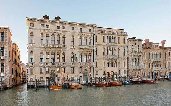 Palazzo-Ferro-Fini-Canal-Grande-Venezia---Consiglio-regionale-del-Veneto---Wikipedia