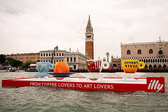 Water Parade - illy Art Collection Water Parade - illy Art Collection