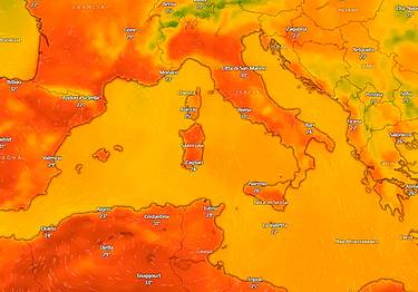 Meteo Veneto: arriva l’anticiclone africano, prima ondata di caldo con temperature fino a 35 gradi (foto Windy) Meteo Veneto: arriva l’anticiclone africano, prima ondata di caldo con temperature fino a 35 gradi (foto Windy)