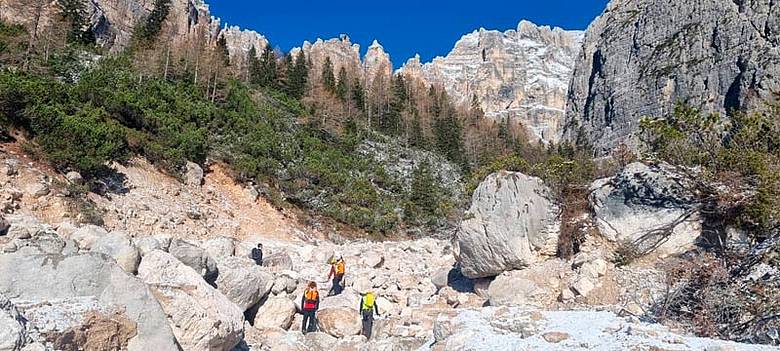 Ancora nessuna notizia del basejumper disperso