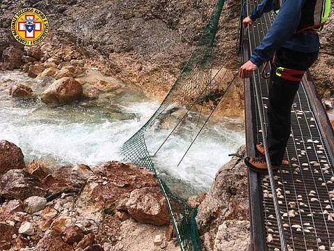 nelle acque del torrente Fanes 2 nelle acque del torrente Fanes 2