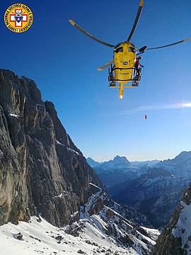 Soccorso escursionista in difficoltà Soccorso escursionista in difficoltà