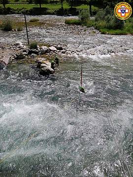 nelle acque del Brenta a Valstagna 3 nelle acque del Brenta a Valstagna 3