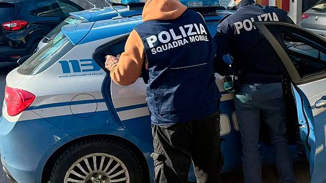 Una pattuglia della polizia