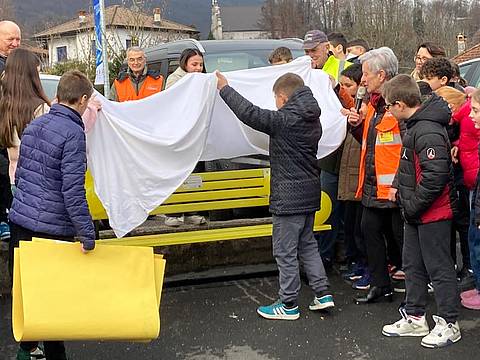 Panchine gialle Auser inaugurazioni