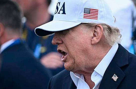 Trump - Il problema dell'IA è solo il nome, chiamiamola Intelligenza Suprema Trump - Il problema dell'IA è solo il nome, chiamiamola Intelligenza Suprema