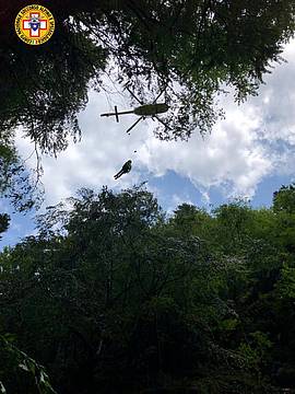 in una forra della Val Pora 2 in una forra della Val Pora 2