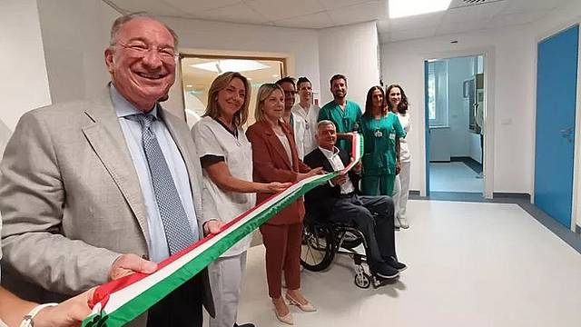 Il taglio del nastro della nuova risonanza magnetica all'ospedale San Martino di Belluno