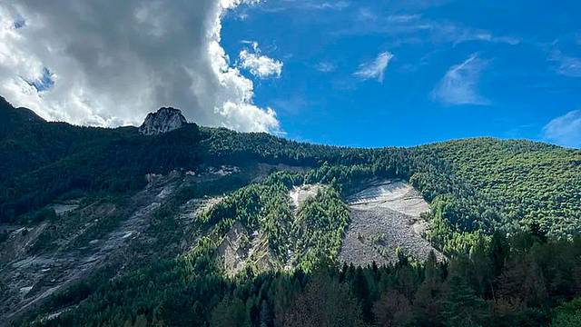 quella-notte-la-montagna-sprofondo-e-cancello-la-valle-60-anni-fa-la-tragedia-del-vajont_m