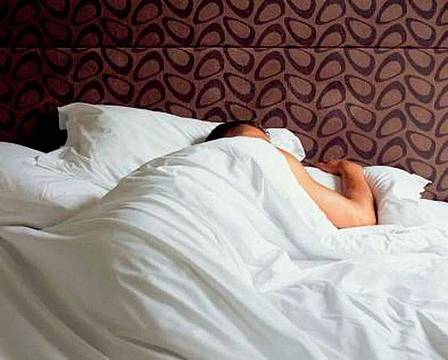 Una persona che dorme