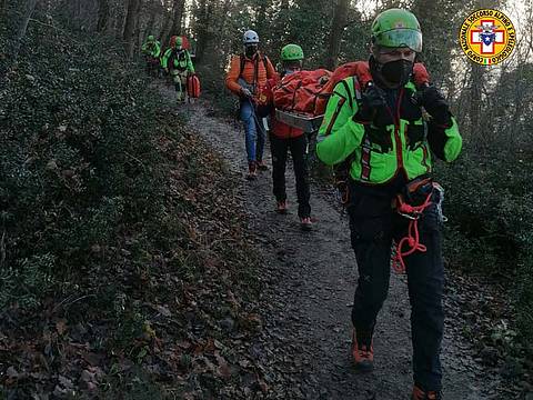 sul sentiero della Busa dei Briganti a Cinto Euganeo