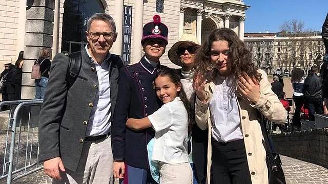 Giorgia-Bianco-con-la-famiglia-nel-giorno-del-giuramento