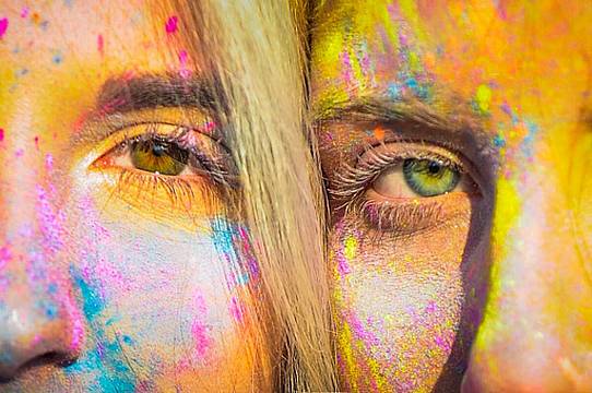 l’Holi il festival sulla spiaggia di Sottomarina l’Holi il festival sulla spiaggia di Sottomarina