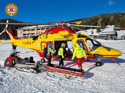 L'elisoccorso dell'elicottero di Treviso emergenza L'elisoccorso dell'elicottero di Treviso emergenza