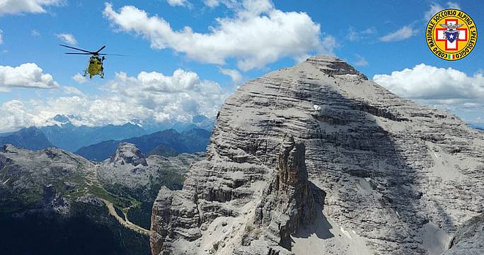 lungo la Ferrata Aglio al Bus de Tofana lungo la Ferrata Aglio al Bus de Tofana