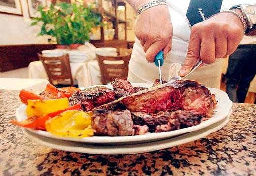 Piatto di carne - FOTOGRAMMA