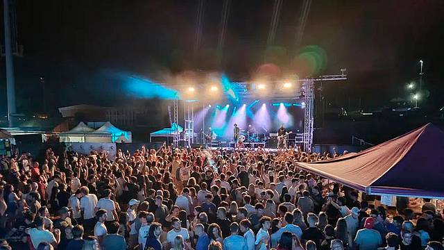 Un concerto alla festa del Campanot a Castion (foto da Facebook)