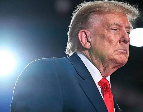 Trump, l'accordo con Putin, intesa vera o solo annuncio? - L'attacco a Zelensky. 