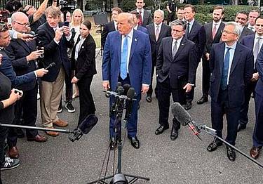 L'IA è la cosa più grande che ci sia, Trump accelera e la ribattezza Super intelligenza L'IA è la cosa più grande che ci sia, Trump accelera e la ribattezza Super intelligenza