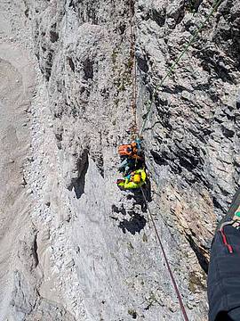 Grave alpinista precipitato sulla Tofana di Rozes