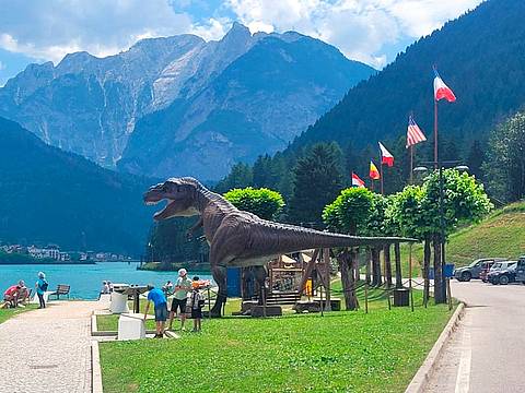 Il lungolago di Auronzo di Cadore torna ad ospitare una grande esposizione