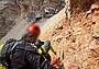 incrodato sotto Forcella Staunies, vicino al vecchio arrivo degli impianti all'ex Rifugio Lorenzi incrodato sotto Forcella Staunies, vicino al vecchio arrivo degli impianti all'ex Rifugio Lorenzi