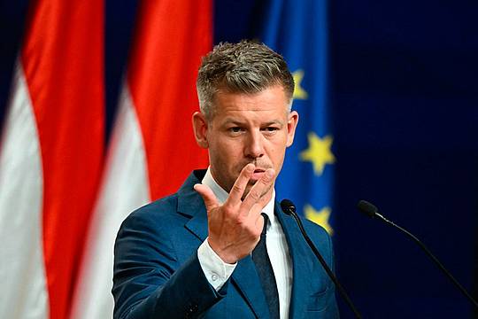 Peter Magyar, leader del partito pro-Europa in Ungheria alla vittoria delle elezioni (Afp)