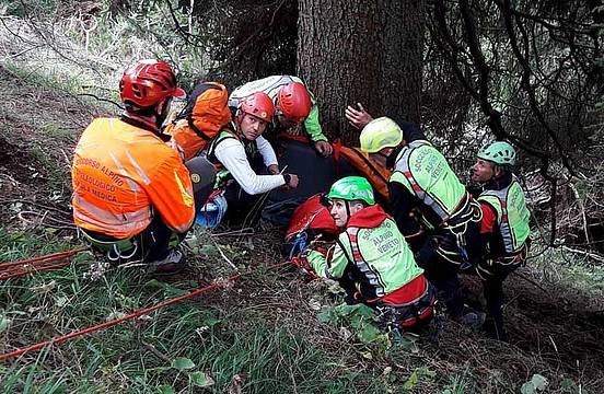 Scuola sanitaria - addestramento 1 Scuola sanitaria - addestramento 1