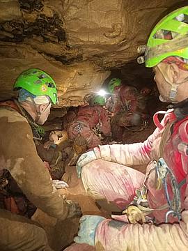 Aggiornamento dalla grotta Abisso Bueno Fonteno - 16 dicembre ore 8-00 Aggiornamento dalla grotta Abisso Bueno Fonteno - 16 dicembre ore 8-00
