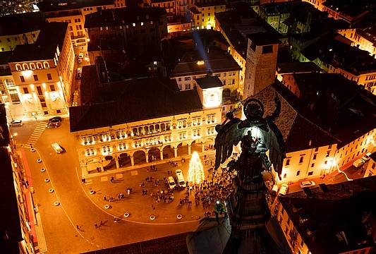 La-piazza-Duomo-vista-dall'Angelo La-piazza-Duomo-vista-dall'Angelo