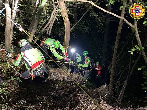 in un ripido canale della Val Cornosega