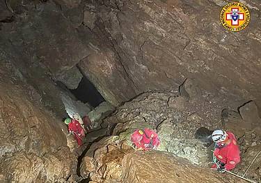 all’interno della grotta Remeron, a Comerio (VA)