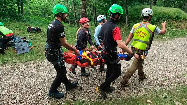 Soccorso alpino ed elicottero dell’Aiut Alpin sono intervenuti per soccorrere un trevigiano Soccorso alpino ed elicottero dell’Aiut Alpin sono intervenuti per soccorrere un trevigiano