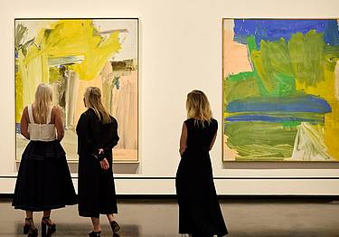 Installation View. Willem de Kooning and Italy, Gallerie dell’Accademia, Venice, 2024 © 2024 The Willem de Kooning Foundation, SIAE. Photo by David Levene, 2024