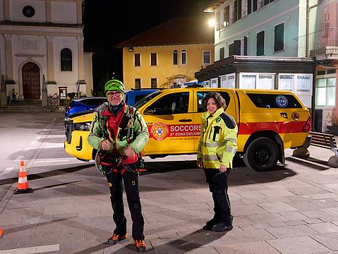 I volontari del Soccorso alpino a Lamosano I volontari del Soccorso alpino a Lamosano