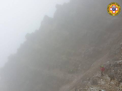 La nebbia impedisce ancora il recupero dell'escursionista sul Cristallo 3 La nebbia impedisce ancora il recupero dell'escursionista sul Cristallo 3