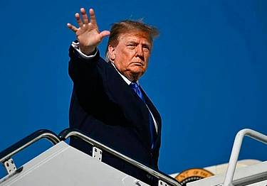 Ucraina, Musk riaccende Starlink: ordine di Trump Ucraina, Musk riaccende Starlink: ordine di Trump