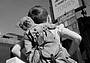 Willy-Ronis-Vincent-sur-la-route-des-vacances-1946--