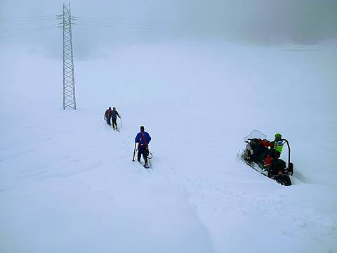 Tecnici dell’Azienda e guide del Soccorso Alpino Speleologico Veneto al lavoro a Calvene, Lusiana e Caltrano 2 Tecnici dell’Azienda e guide del Soccorso Alpino Speleologico Veneto al lavoro a Calvene, Lusiana e Caltrano 2