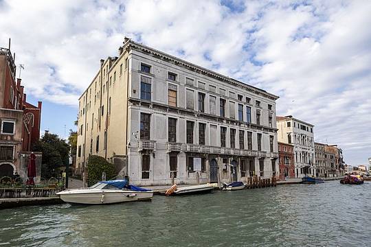 Palazzo Manfrin (ph. Luca Zanon) Palazzo Manfrin (ph. Luca Zanon)