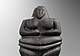 Figura steatopigia stante Arabia sud-occidentale IV millennio a.C. Basalto Londra, collezione privata